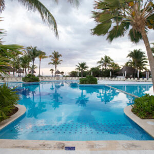 activities-pool--v5815253