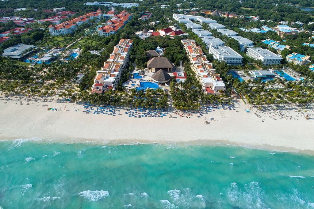 aerial-view-of-the-beach