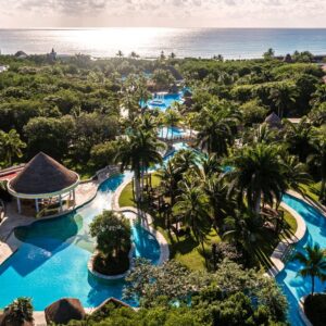 area-de-piscina-iberostar