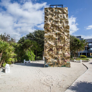 climbing-wall--v11522705
