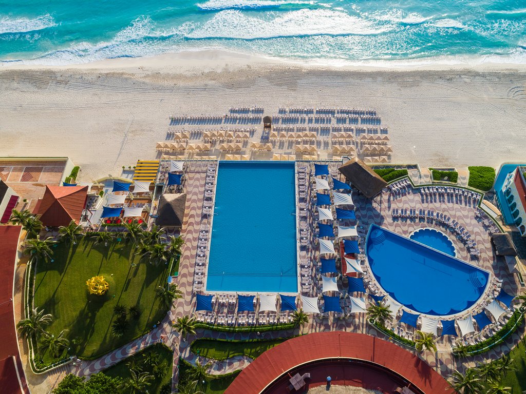 Crown paradise club cancun golf paradisus resort playa del carmen