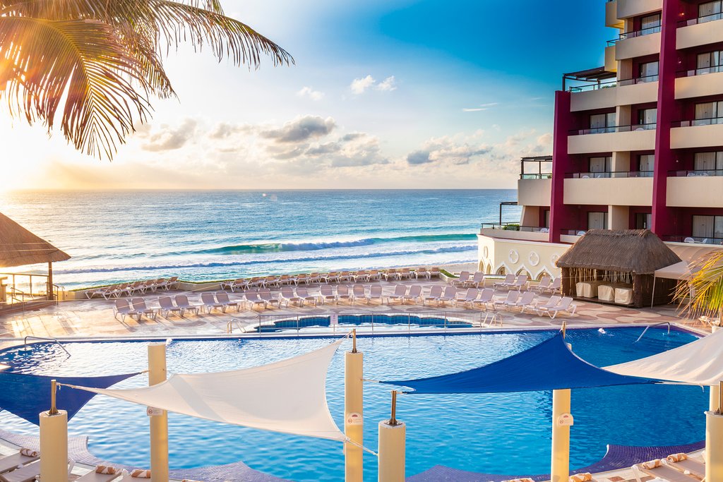 Crown Paradise Club Cancún | Itineraria