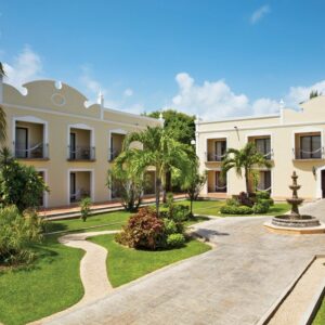 deluxe-junior-suite-garden