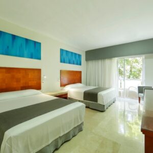 deluxe-room