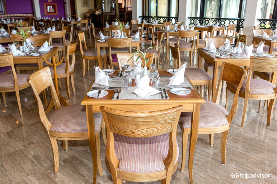 market-cafe–v15917798