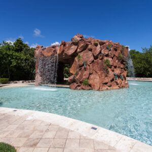 pool--v4086560