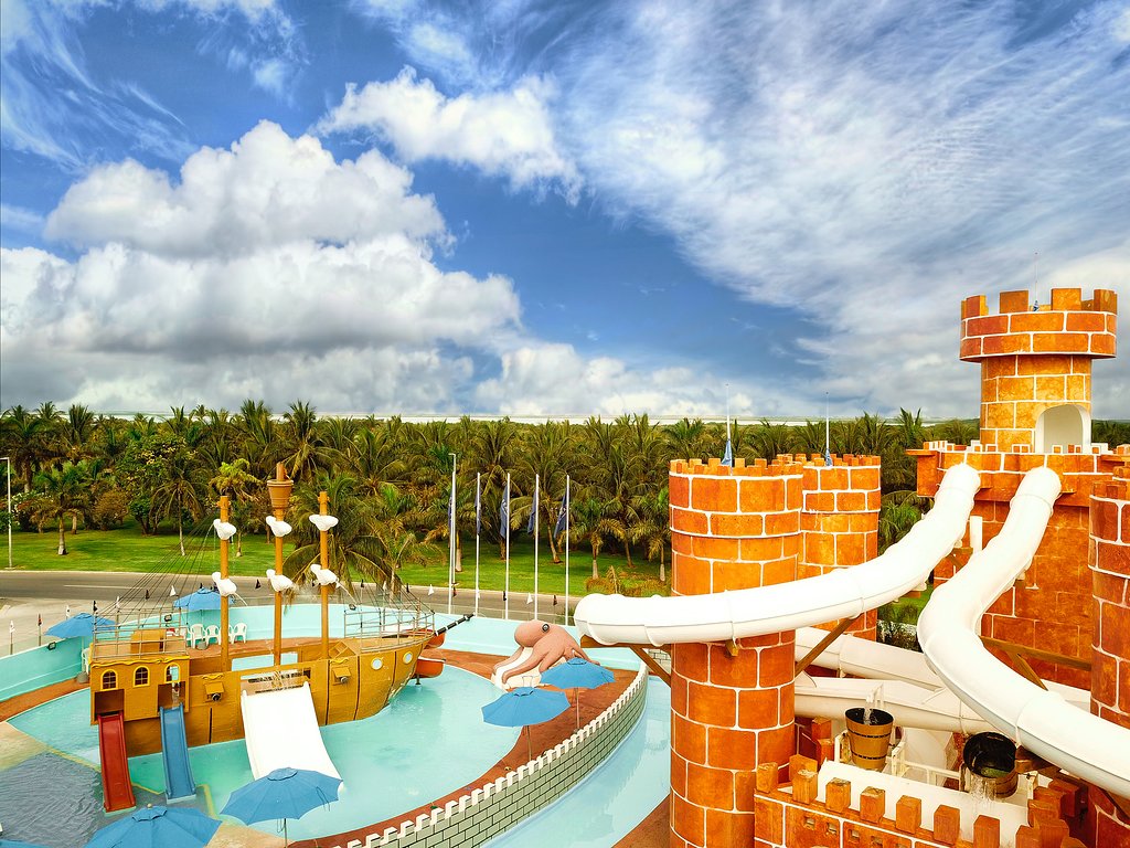 seadust-cancun-family (1)