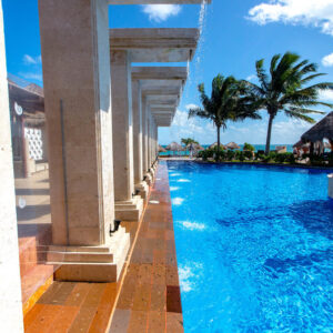 the-hotel--v15917647