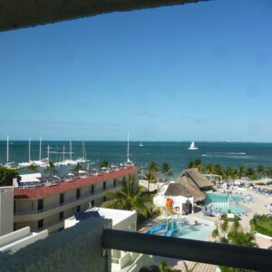 aquamarina-beach-hotel (1)