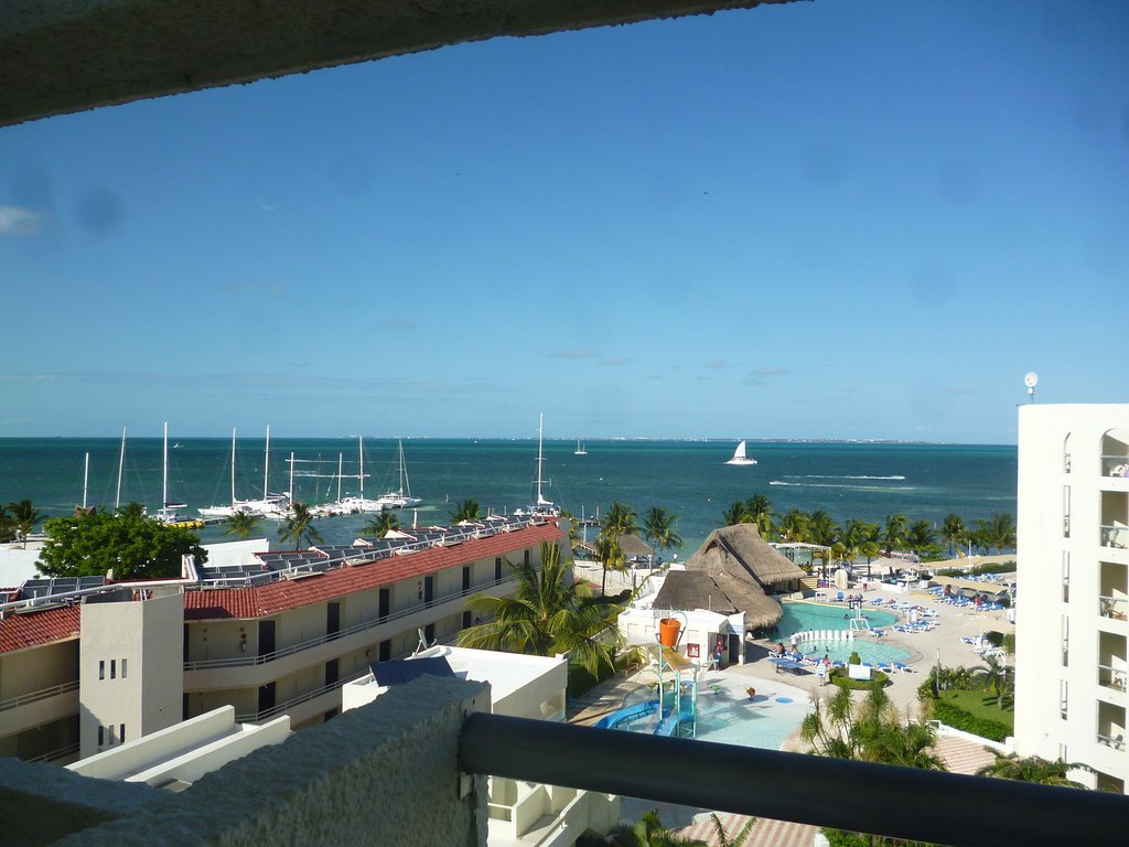 aquamarina-beach-hotel (1)