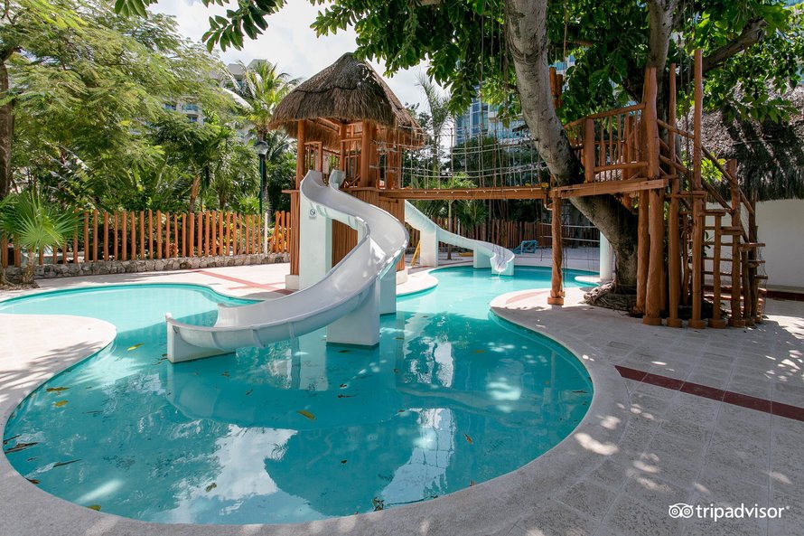 kids-club–v15036442