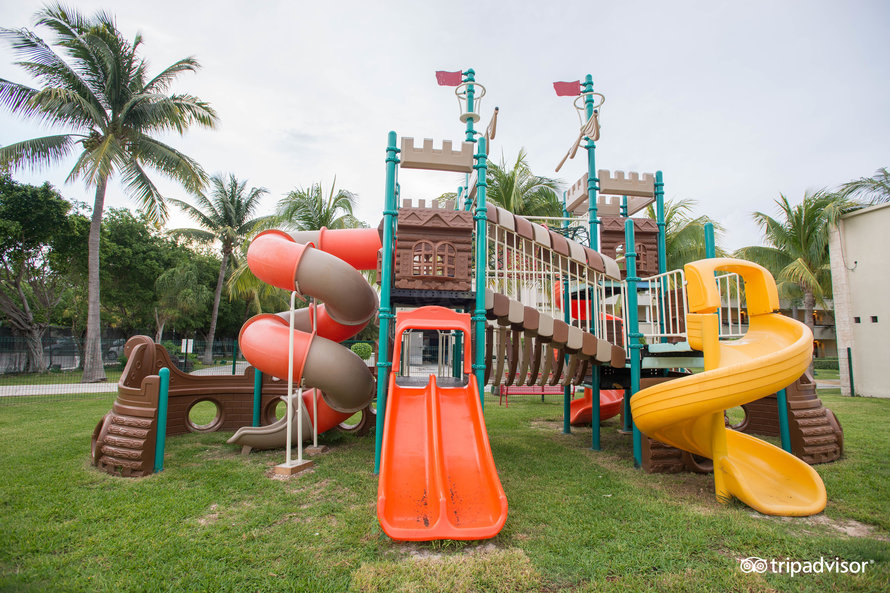 kids-club–v4356701