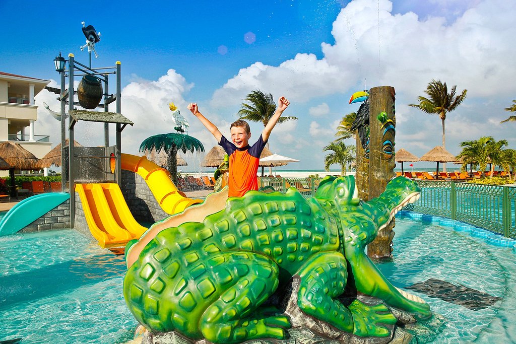 kids-pool-at-moon-palace (1)