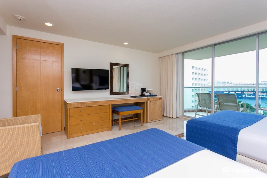 standard-double-room–v15036322