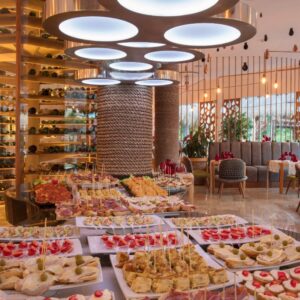 la-lola-restaurant