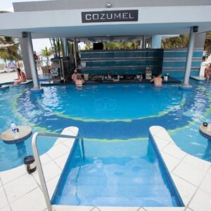 pool--v3146828