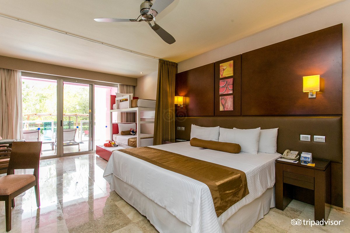 family-club-swim-out-suite–v1645 (1)