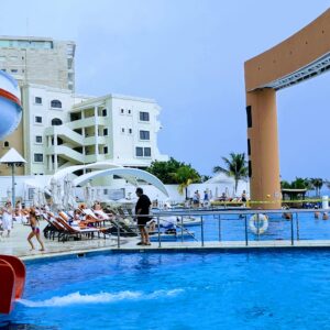 Beach Palace Cancun (2)