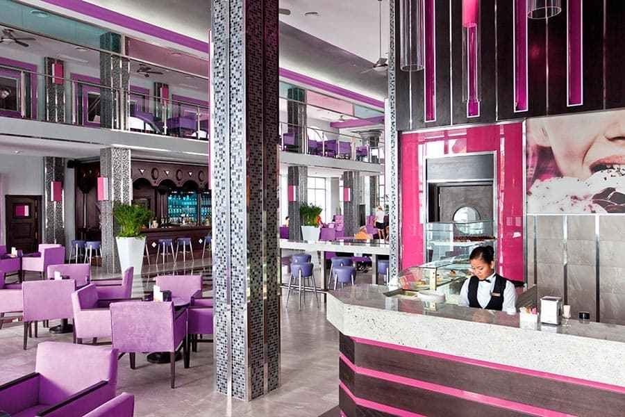 capuccino-riu-palace-mexico_tcm49-226374