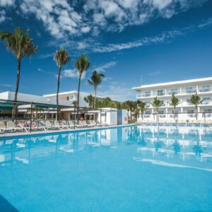 hotel-riu-playacar