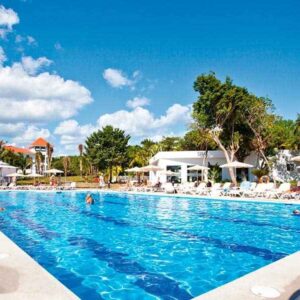 pool-riu-palace-mexico-2_tcm49-226380