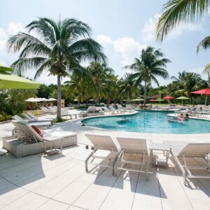 adults-pool--v4389322