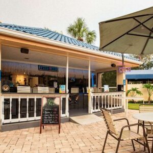 outdoor-bar