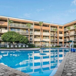 outdoor-pool