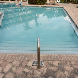 pool--v15949006