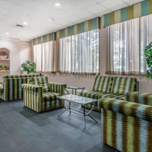 quality-inn-at-international