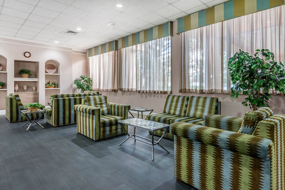 quality-inn-at-international