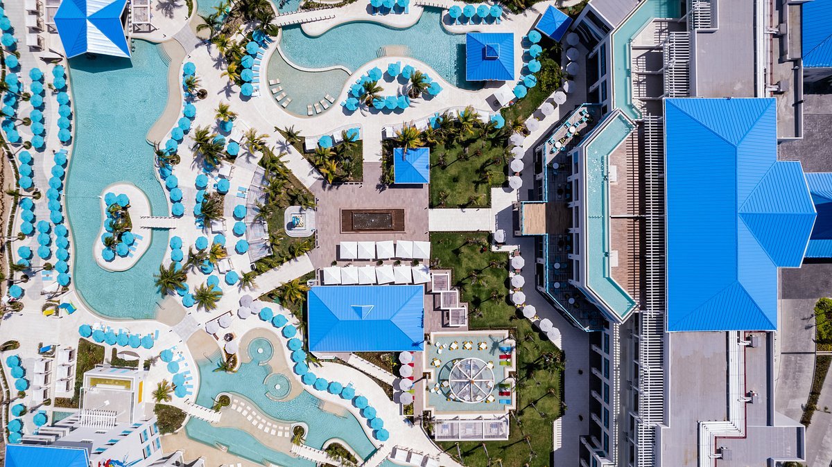 swim-up-pool-ma-generallovierv (1)