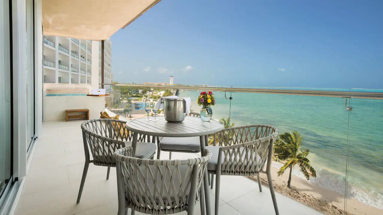 DREVC-P0024-Preferred-Club-Ocean-Front-Terrace.16x9