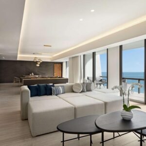 ice-7403860-99692703-803866