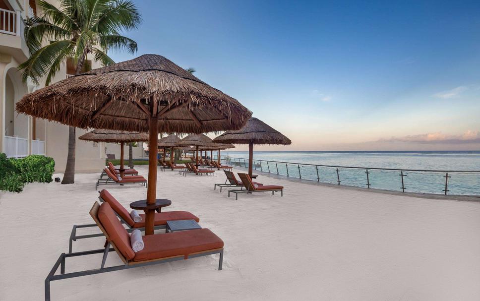 ice-55333-73817821_3XL-670816