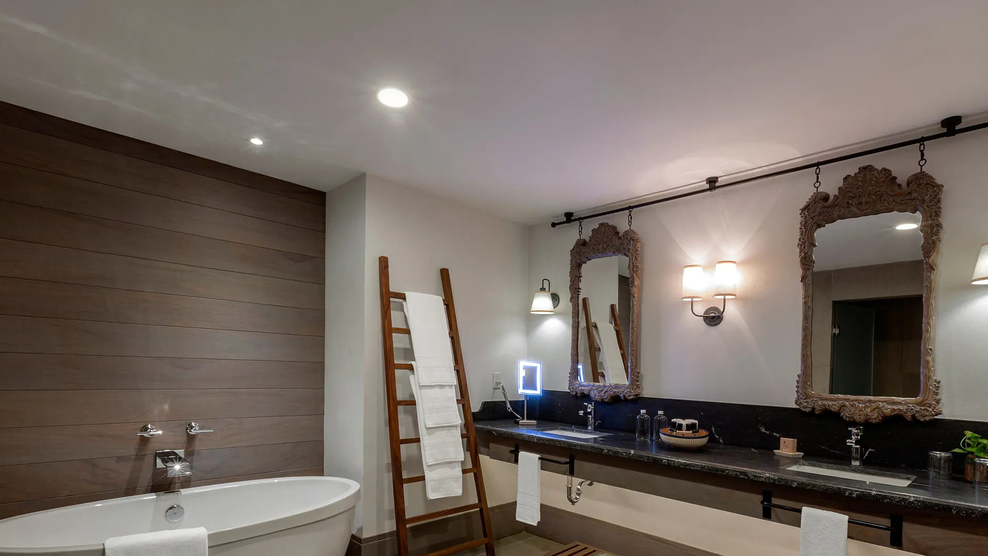 Bathroom1-UNICO2087-RivieraMayaMexico-CRHotel