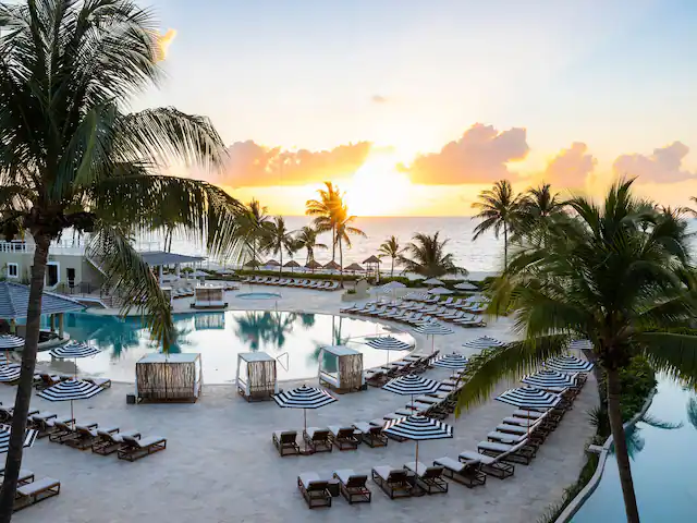 CANIA-P0044-Main-Pool-Deck-Chairs.4×3