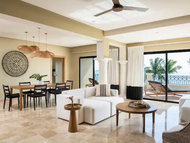 CANIA-P0079-Presidential-Suite-Living-Room.4×3