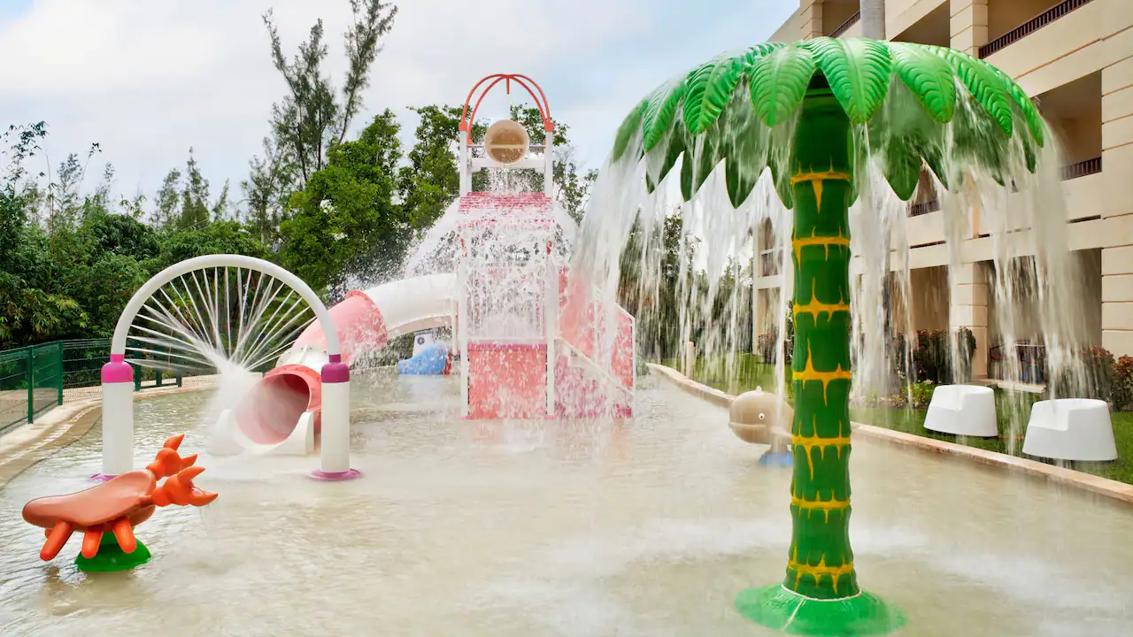 CUNIF-P0155-Water-Park.16×9