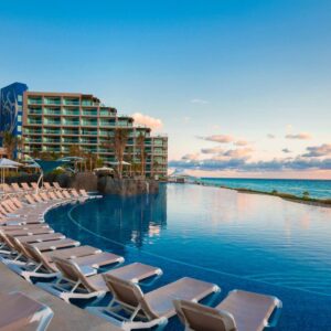 HRH_Cancun_Pool_Beach_013_6465