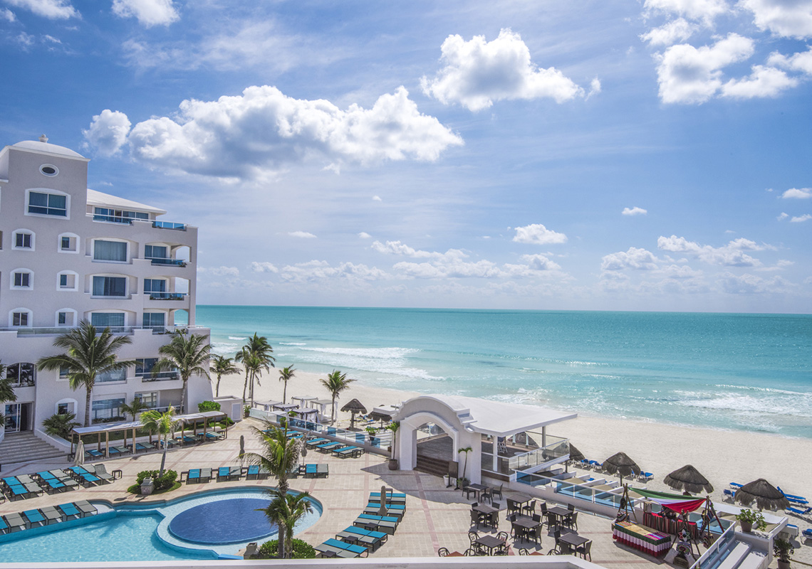 Panama-Jack-Resorts-Cancun-Exterior-Beach