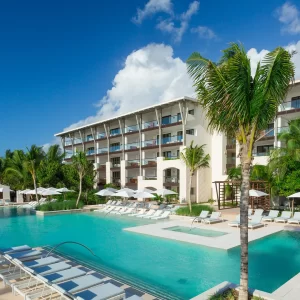Pool1-UNICO2087-RivieraMayaMexico-CRHotel