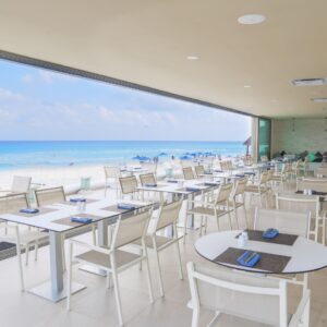 Sandos_Cancun_Rest_StTrop_13-min