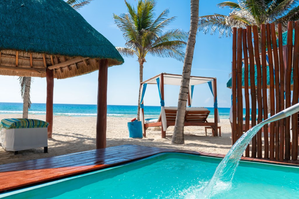 siankaAanbeachclub2-1567197791__FitMaxWzE2MDAsMTYwMF0_FitMaxWzEwMjQsNjg3XQ