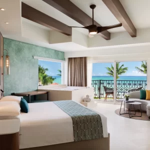Hilton_Playa_Del_Carmen_Suite_Oceanfront
