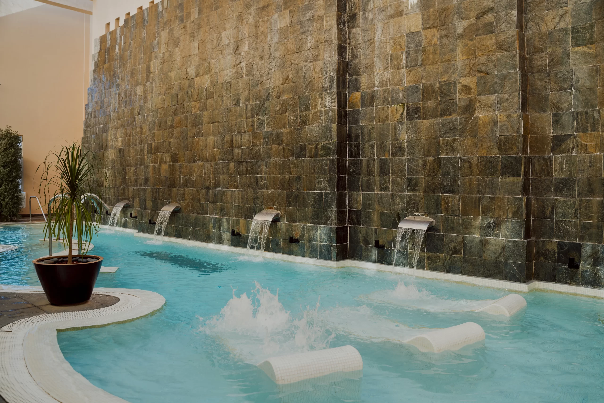 YucatanBeach Spa 01.jpg