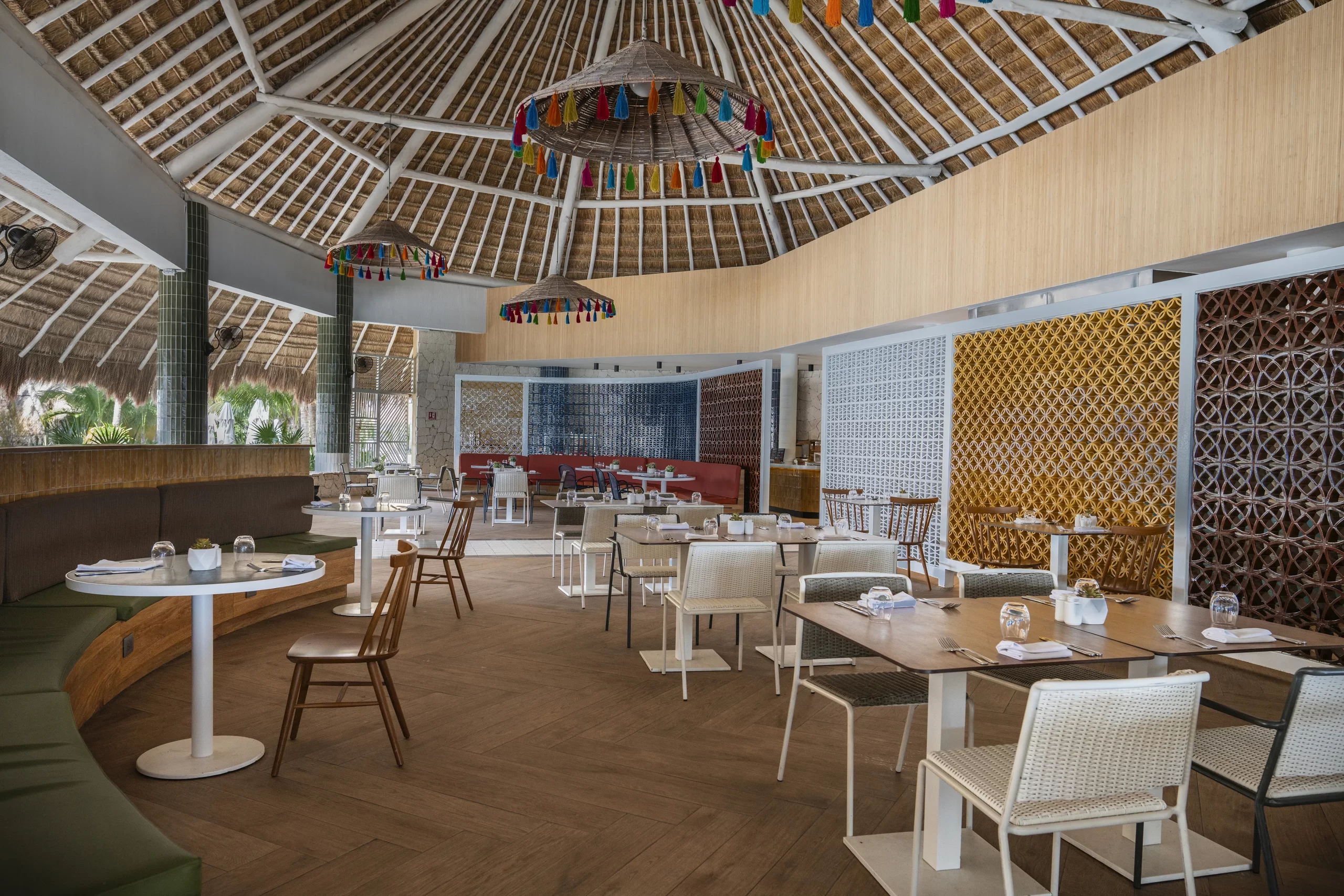 RoyalTulum Palapa Buffet 01.jpg