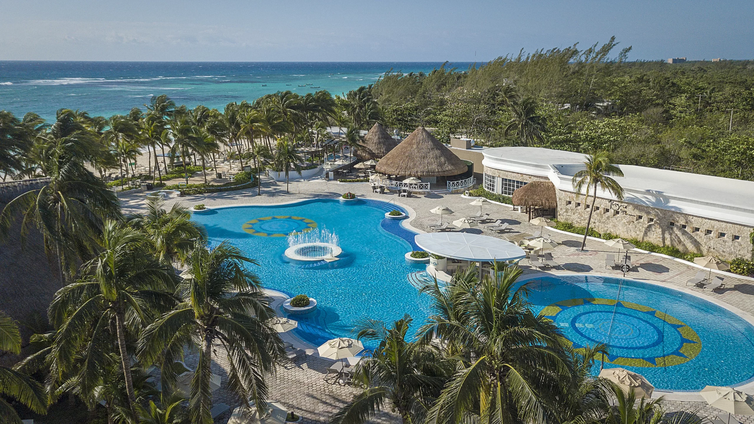 RoyalTulum Piscina 02.jpg