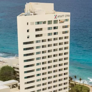 Hyatt-Ziva-Cancun-P158-Turquoize-Tower.16x9