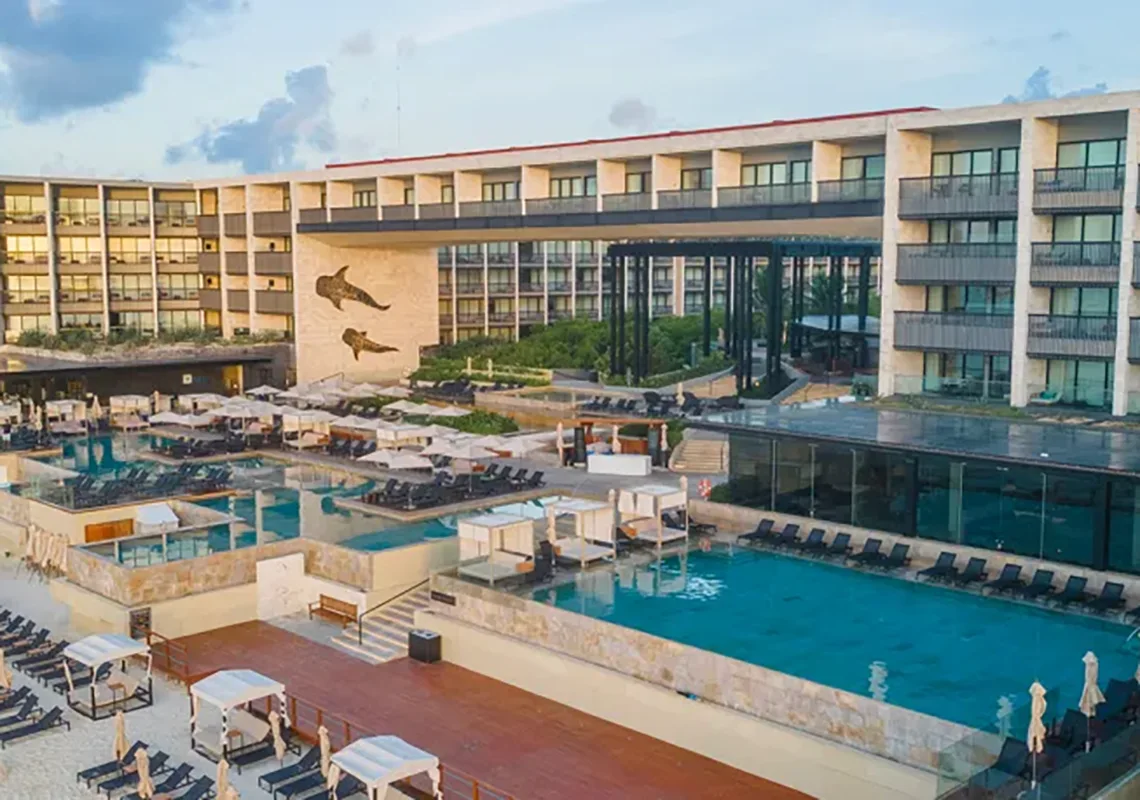 Devossion_Carousel_Highlights_3_1274x821